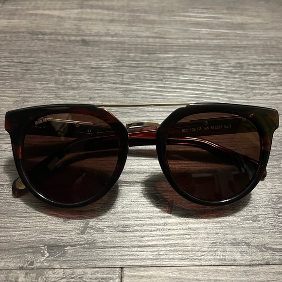 Balmain Sunglasses - Picture 5 of 10